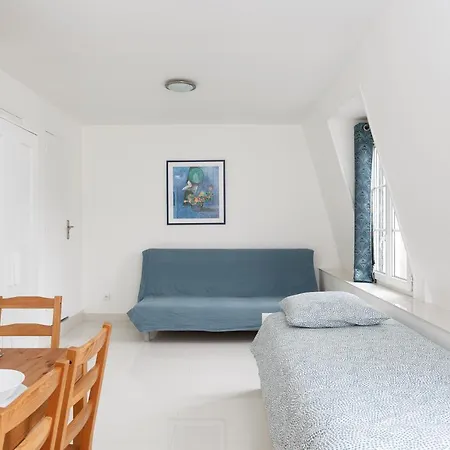 Apartment Bourget Rer 2eme Droite Le Bourget